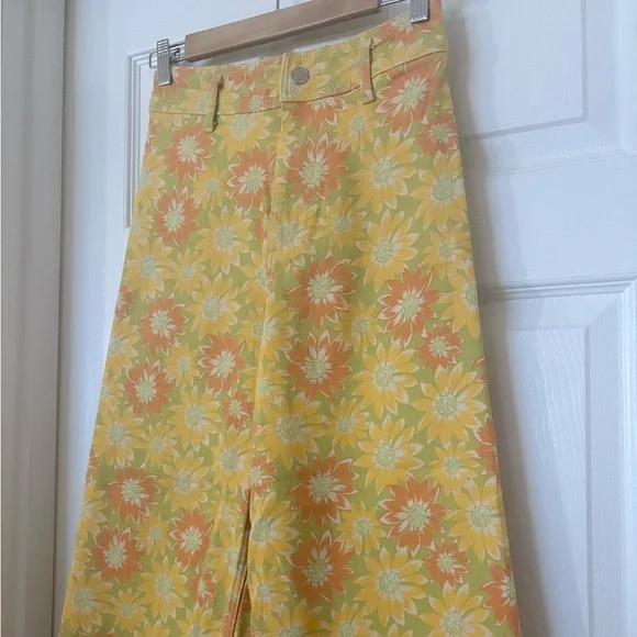 Zara Sunflower Print Pants in Yellow and Orange - Picture 3 of 7